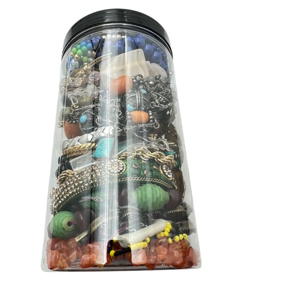 Mystery Jewelry Jar #1038 Wearable Quality Pieces 2lbs Necklace Bracelet Earring - Picture 3 of 4